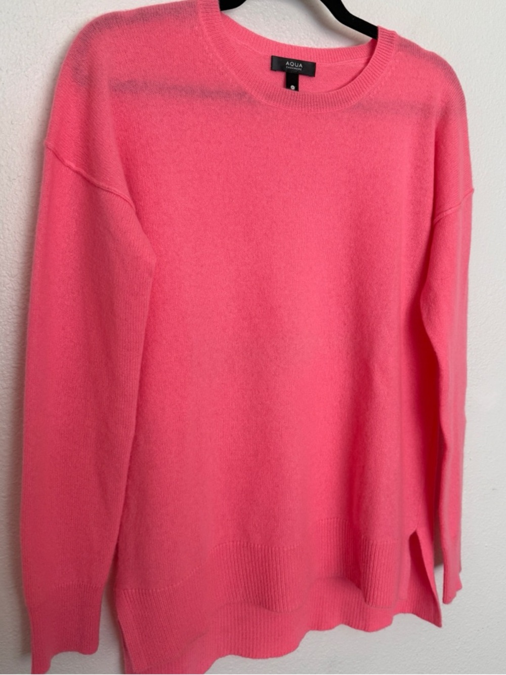 AQUA 100% Cashmere Sweater Pink Crewneck Soft Luxe Knit Size M